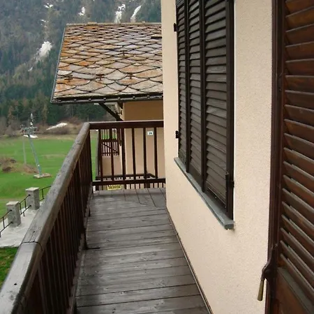 Delizioso Quadrilocale Con Terrazzo E Balcone, Piano Terra *