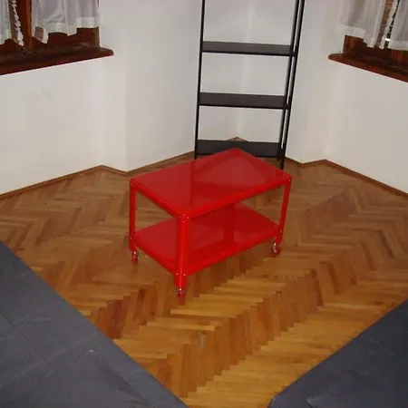Delizioso Quadrilocale Con Terrazzo E Balcone, Piano Terra *