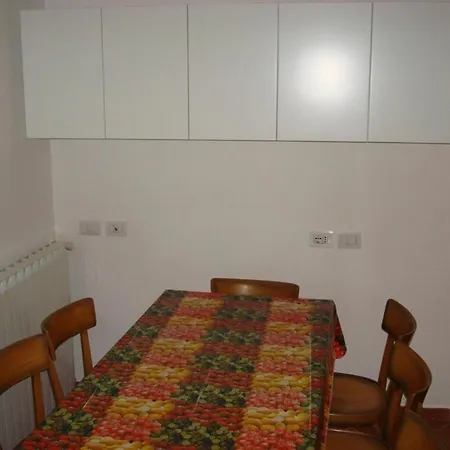 Delizioso Quadrilocale Con Terrazzo E Balcone, Piano Terra * Brusson